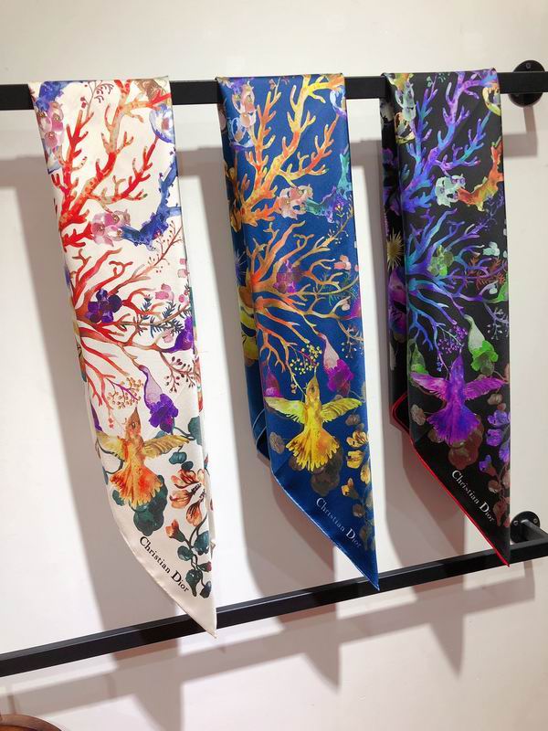 Dior silk scarf 90X90cm E22